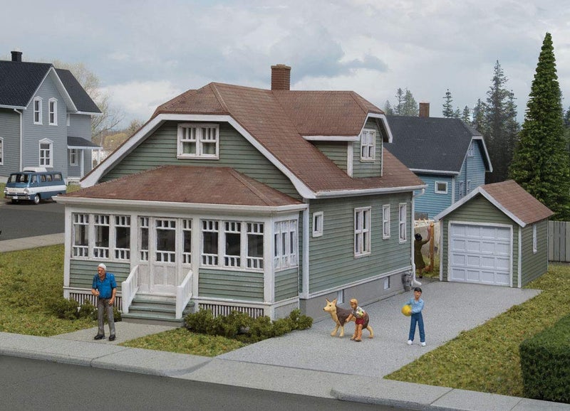 Walthers Cornerstone Updated American Bungalow with Single-Car Garage 933-3791 HO Scale Model Railroad - Structure Kit